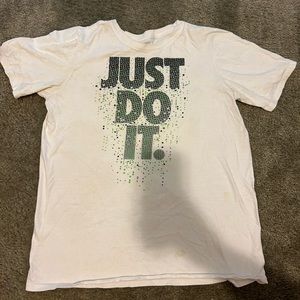 Nike tshirt